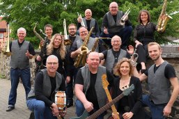 Kein Titel (2700 x 2160 px) (3840 x 2160 px) (3000 x 2000 px) - 1